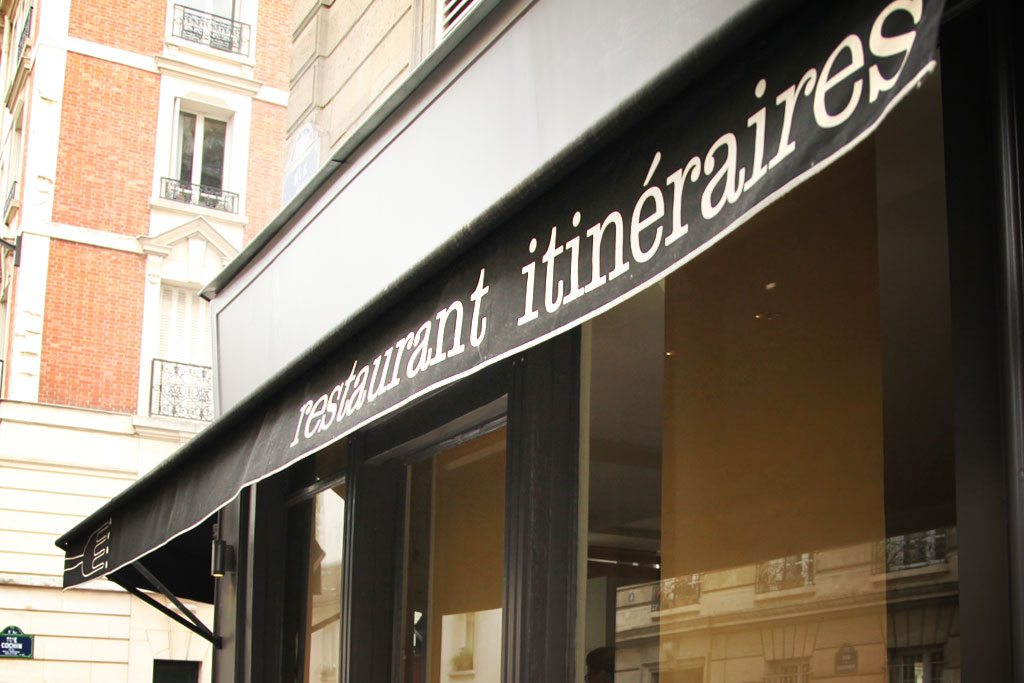 Manger des fleurs chez Itinéraires de Sylvain Sendra, Paris